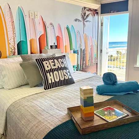 Luxury Beachfront Studio - Private Balcony With Ocean View - Heated Pool - Hot Tub - Tiki Bar - Sauna